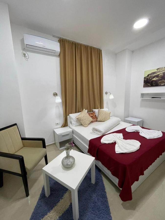 Hostel Tripoli Palace Bucharest Exterior photo